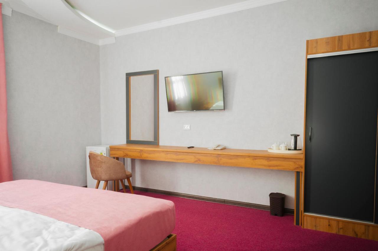 Rich Hotel Turkistan 외부 사진